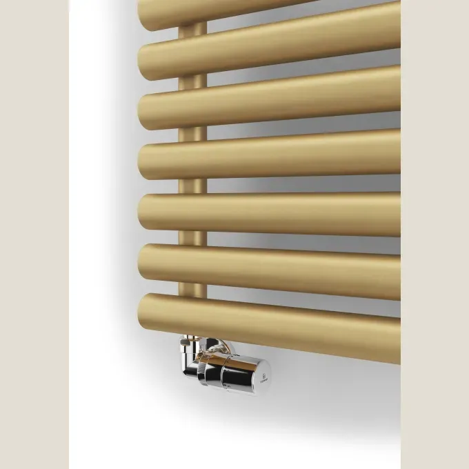 rolo_r_480_1800_brass_detail01.jpeg-fa05b1eb.webp